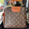 תיק קטן louis vuitton
