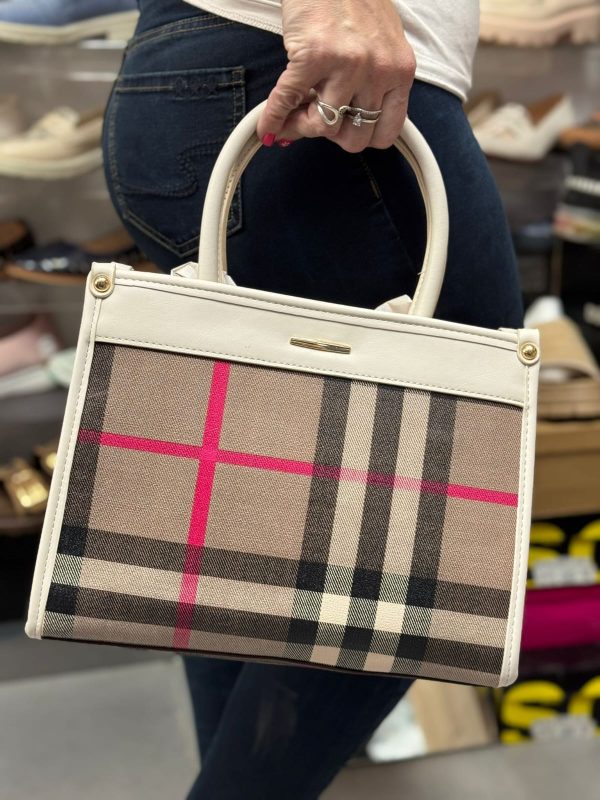 תיק burberry בינוני