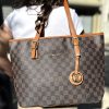תיק גדול louis vuitton