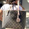 תיק גדול louis vuitton