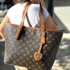 תיק גדול louis vuitton