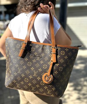 תיק גדול louis vuitton
